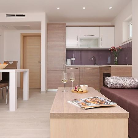 Apartments Hermes Tučepi Екстериор снимка