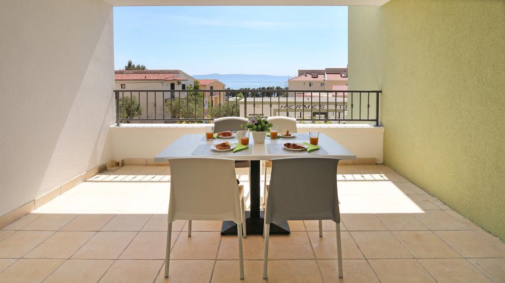 Apartments Hermes Tučepi Екстериор снимка